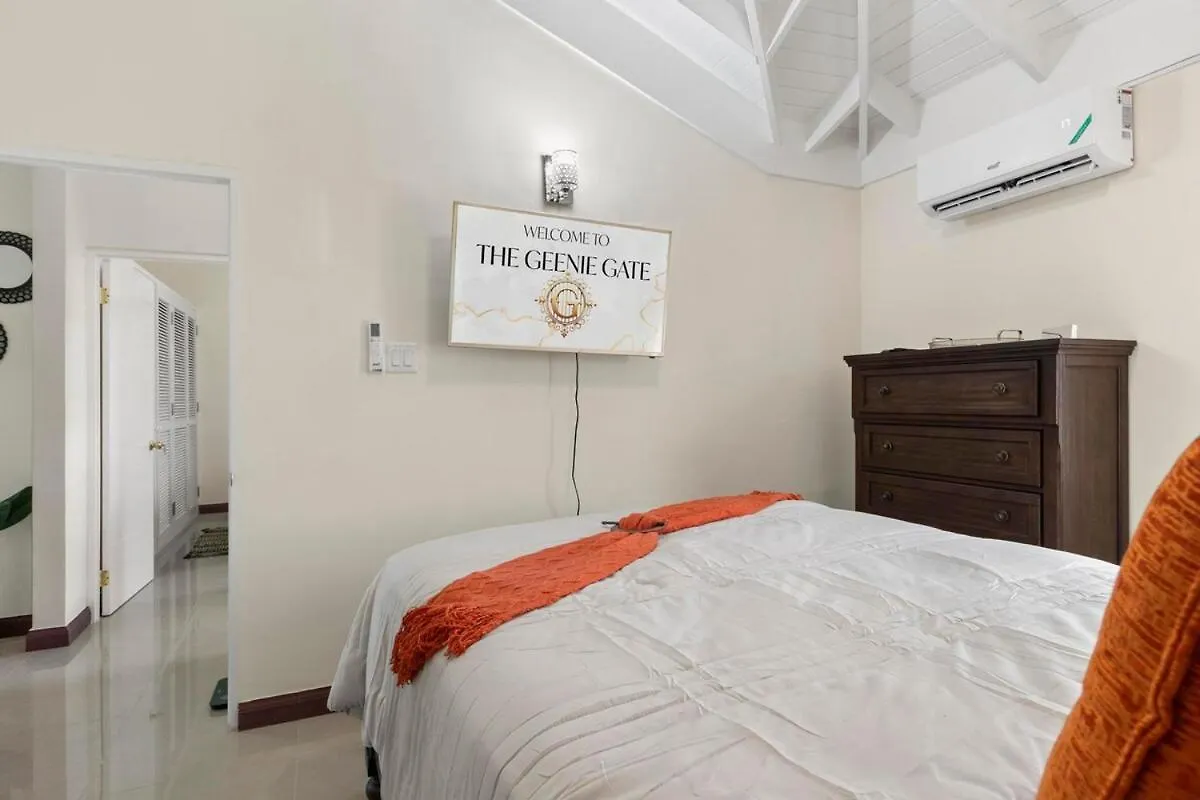Fully Air Conditioned Colbeck Manor - The Geenie Gates Old Harbour 0*,  Jamaïque